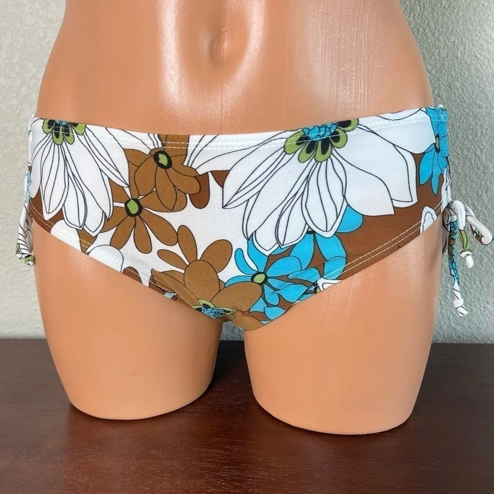 NWT Blue Floral 3 Piece Bikini Set